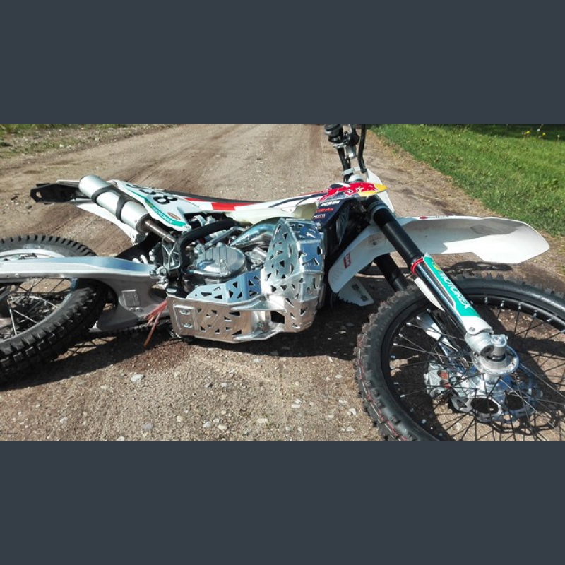 Slydimo plokštė su išmetimo apsauga KTM SX / XCW ir Husqvarna TC, TE/TX 125, 150 2016-2019 PK009 - Image 9